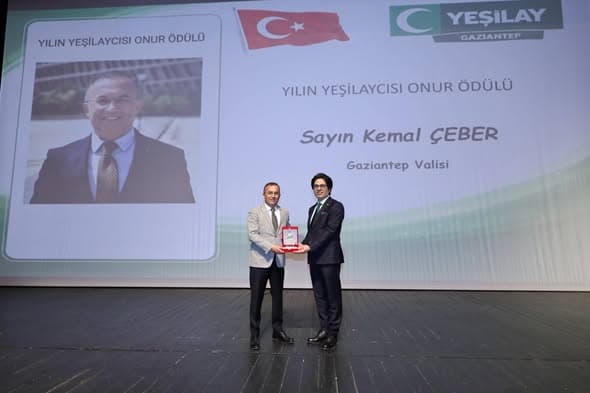 GAÜN’DE BAĞIMLILIKLA MÜCADELEYE KATKI SUNANLARA ONUR ÖDÜLÜ