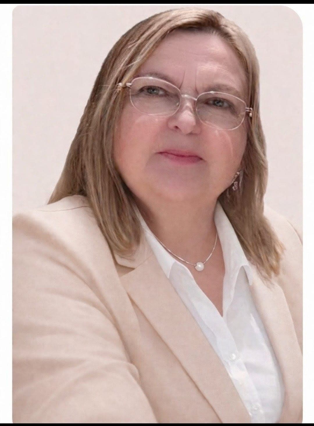 CAHİT GÜNAY CAHİT GÜNAY'IN KALEMİNDEN TÜRK DÜNYASI ŞAİR VE YAZARLARI ADİLE ASLANOVA