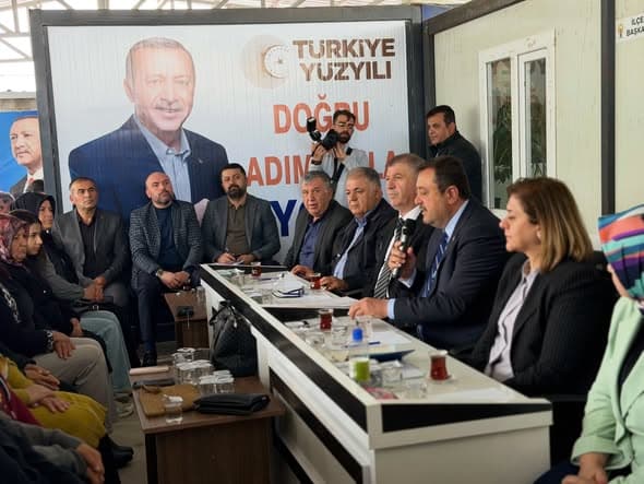 NURDAĞI AKP İLÇE HAFTALIK TOPLANTI YAPILDI